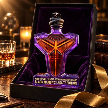 Decorative Glass Whiskey Decanter