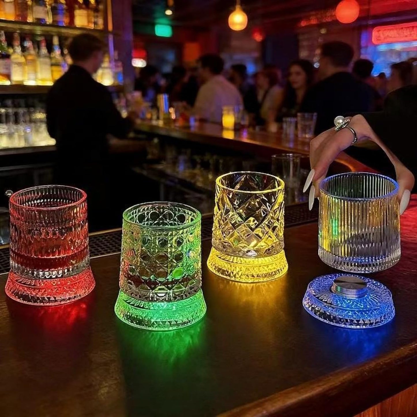Rotating Whiskey Glass with LED Base – Unique Gift for Men & Home Bar