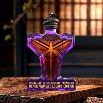 Decorative Glass Whiskey Decanter