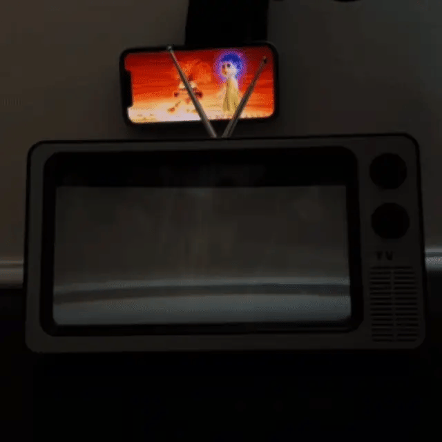 Retro TV Phone Screen Magnifier